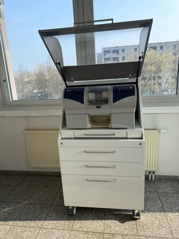 Freuding CAD CAM Geräteschrank auf Rollen für Sirona Cerec MC XL-Schleifeinheit | 323165