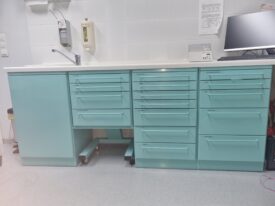 Praxisschrankzeile Zahnarzt Arztschrank 6er Behandlungszeile Kavo Metall (2St) für Arzt- /Zahnarzt- /Podologie- /Physiopraxis  Praxisschrankzeile Zahnarzt Arztschrank 6er Behandlungszeile Kavo Metall (2St) für Arzt- /Zahnarzt- /Podologie- /Physiopraxis