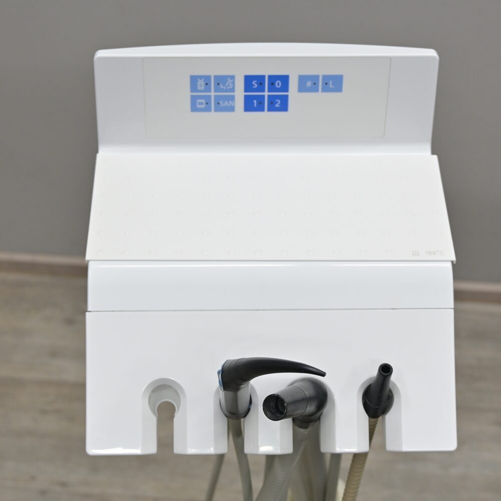 Sirona C4+ Behandlungseinheit mit Nassabsaugung, gebraucht und aufgearbeitet | 324992 Sirona C4+ Behandlungseinheit mit Nassabsaugung, gebraucht und aufgearbeitet | 324992