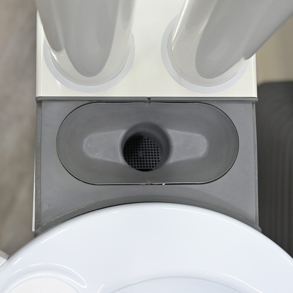 Sirona C4+ Behandlungseinheit mit Nassabsaugung, gebraucht und aufgearbeitet | 324996 Sirona C4+ Behandlungseinheit mit Nassabsaugung, gebraucht und aufgearbeitet | 324996