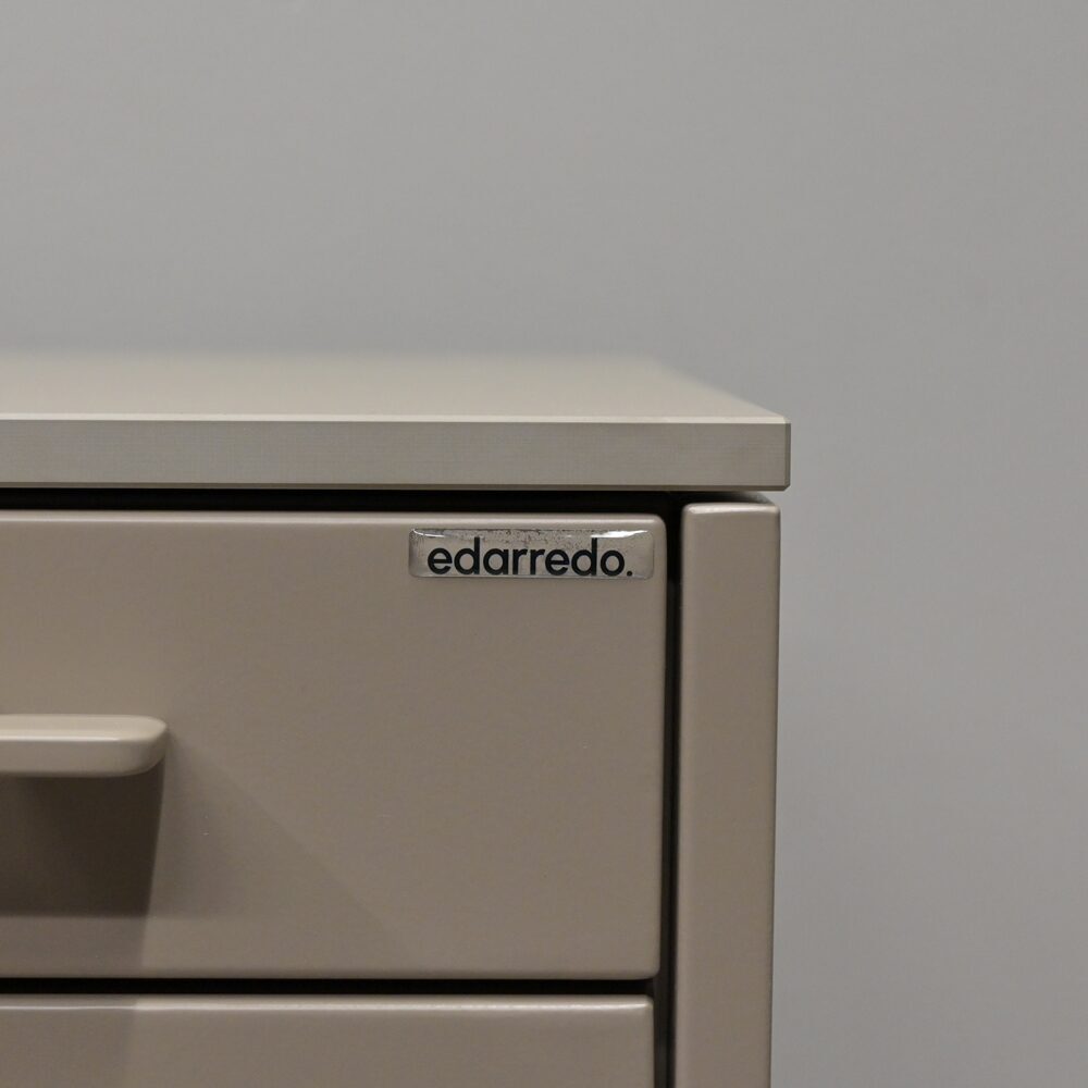 Edarredo E03 Monocolore comp 01 – 4er Behandlungszeile / Schrankzeile aus Stahl (Ausstellungsstück) | 325503 Edarredo E03 Monocolore comp 01 – 4er Behandlungszeile / Schrankzeile aus Stahl (Ausstellungsstück) | 325503
