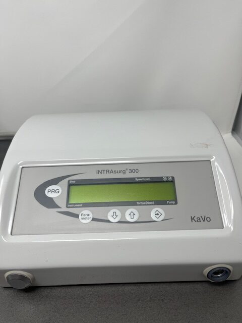 KaVo Intrasurg 300 Chirugie Gerät mit Fußanlasser mplant Dental | 325049 KaVo Intrasurg 300 Chirugie Gerät mit Fußanlasser mplant Dental | 325049
