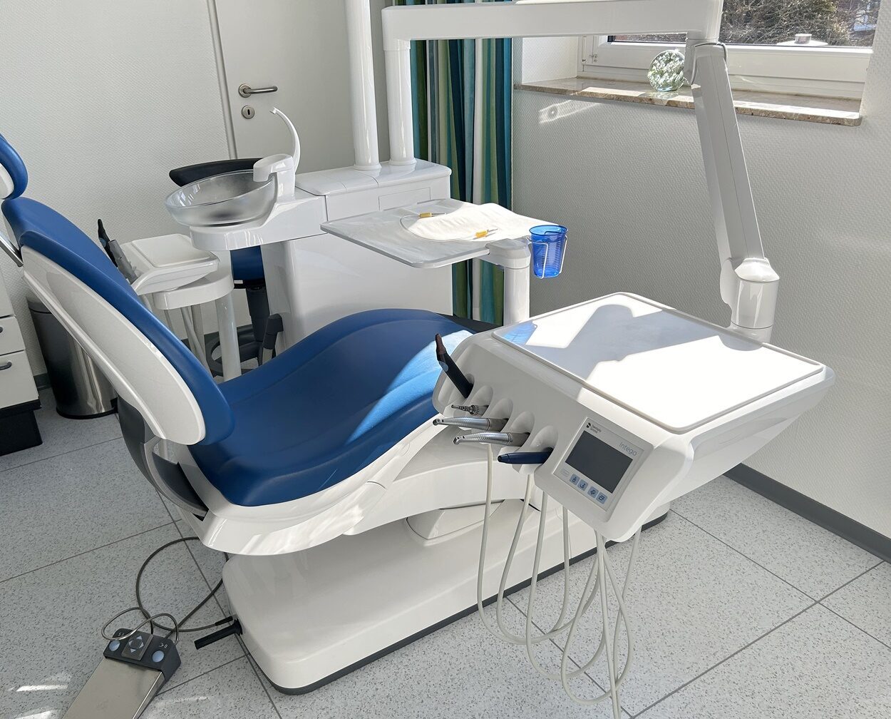Sirona INTEGO Pro Behandlungseinheit BJ 2020 Zahnarztstuhl | 324278 Sirona INTEGO Pro Behandlungseinheit BJ 2020 Zahnarztstuhl | 324278