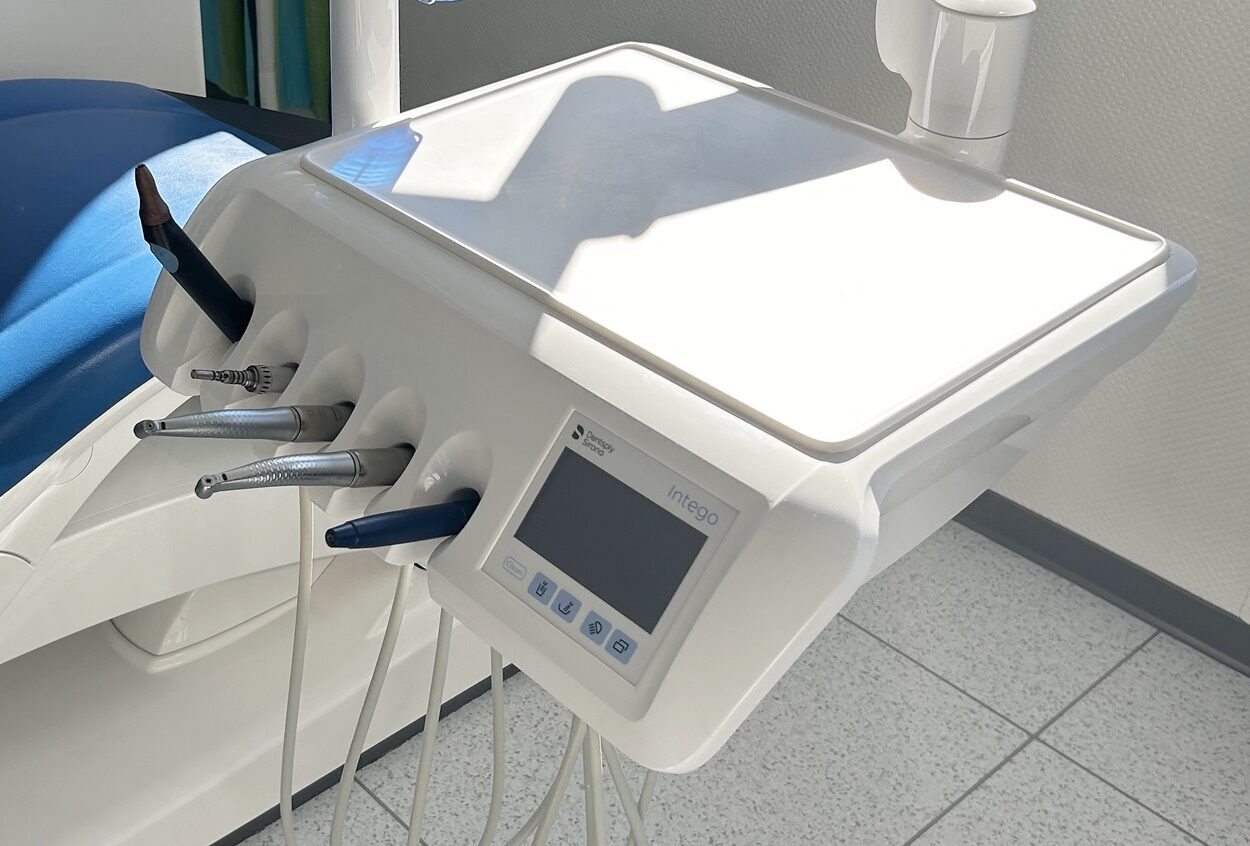 Sirona INTEGO Pro Behandlungseinheit BJ 2020 Zahnarztstuhl | 324279 Sirona INTEGO Pro Behandlungseinheit BJ 2020 Zahnarztstuhl | 324279