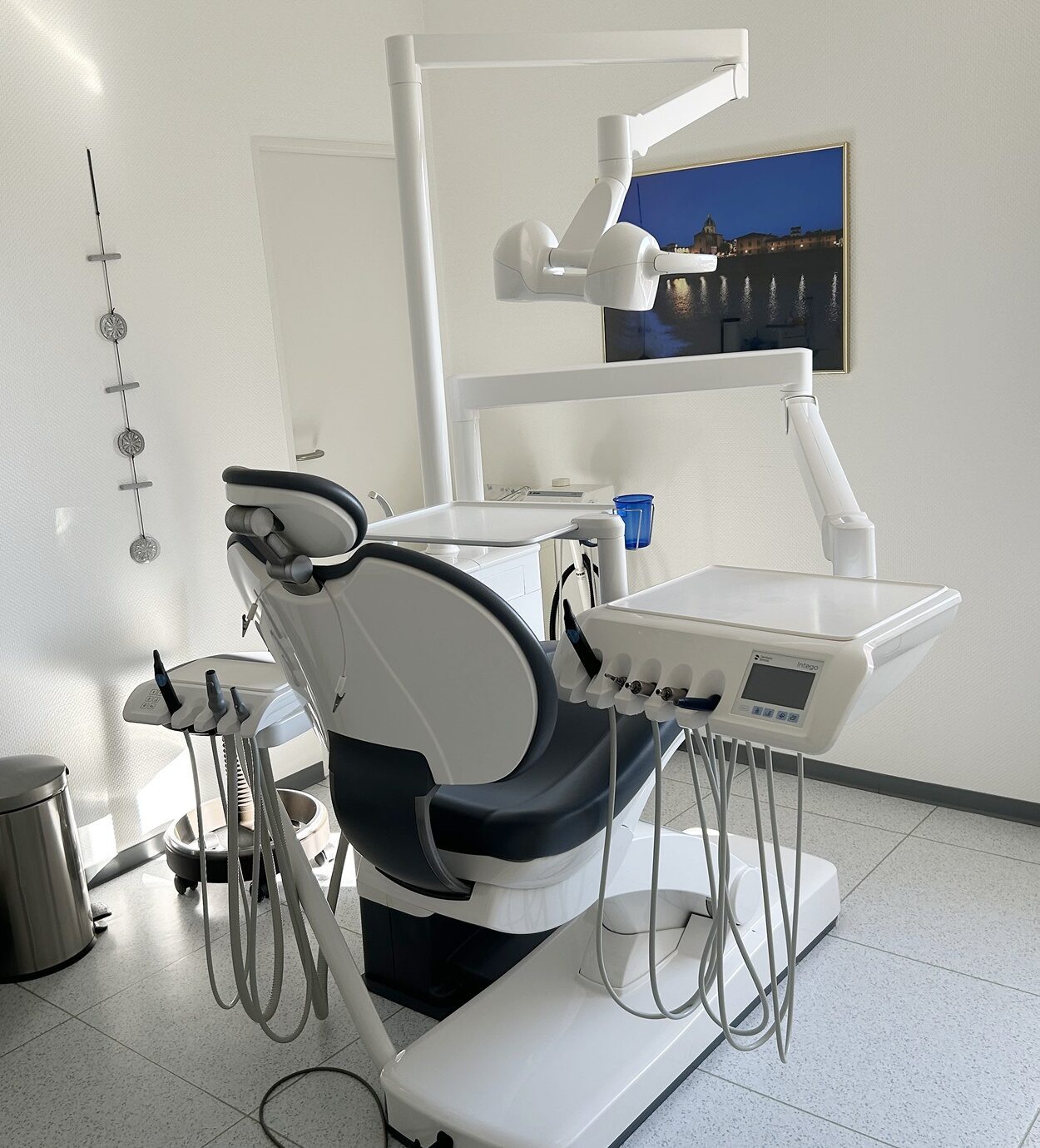 Sirona INTEGO Pro Behandlungseinheit BJ 2019 Zahnarztstuhl | 324264 Sirona INTEGO Pro Behandlungseinheit BJ 2019 Zahnarztstuhl | 324264