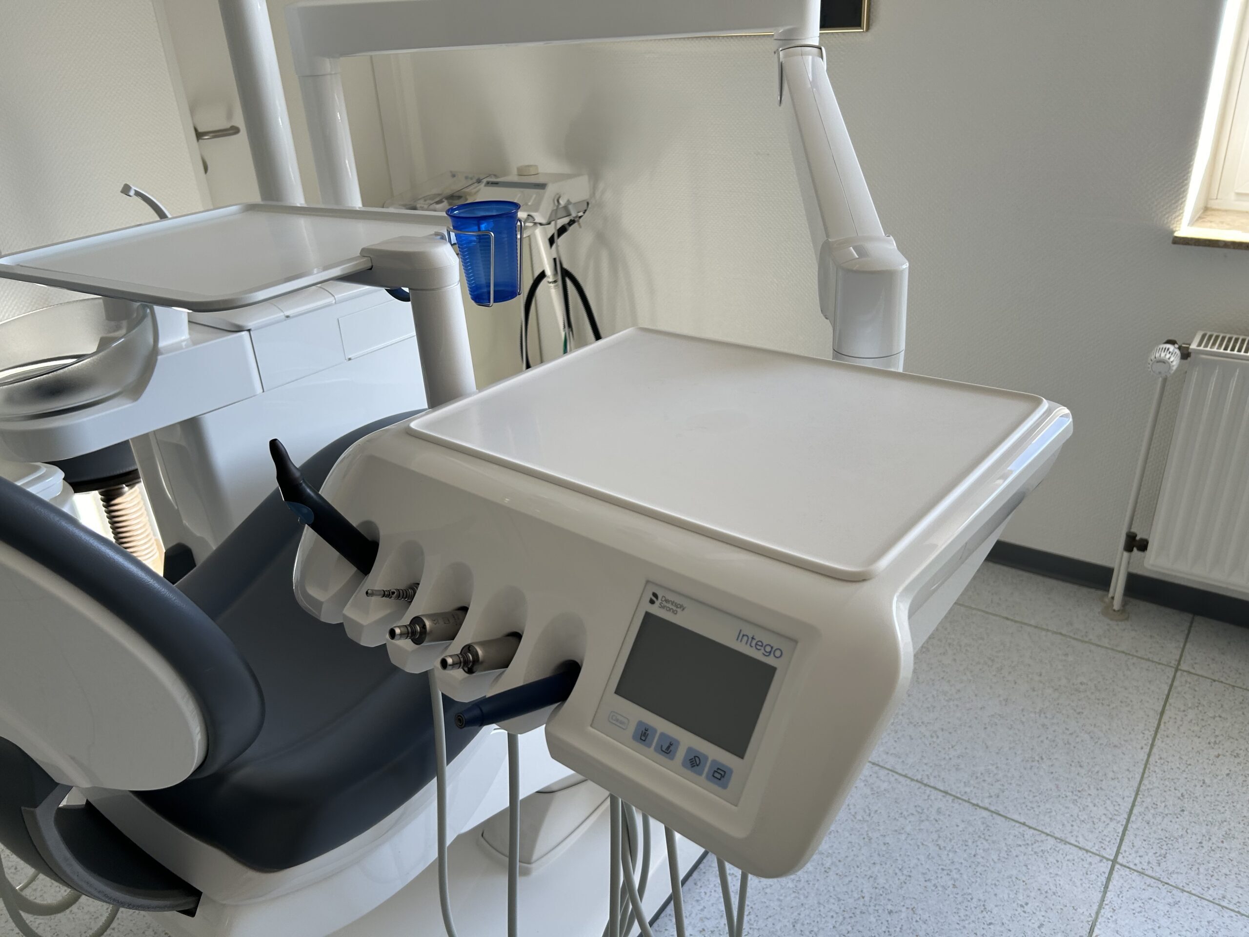 Sirona INTEGO Pro Behandlungseinheit BJ 2019 Zahnarztstuhl | 324265 Sirona INTEGO Pro Behandlungseinheit BJ 2019 Zahnarztstuhl | 324265