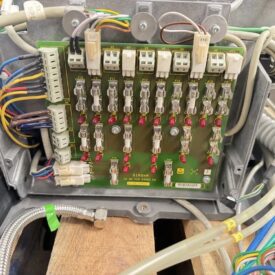 Sirona C2+ C3+ C4+ C5+ Sicherungsplatine Artikelnummer 4200718 D3303 Sirona C2+ C3+ C4+ C5+ Sicherungsplatine Artikelnummer 4200718 D3303