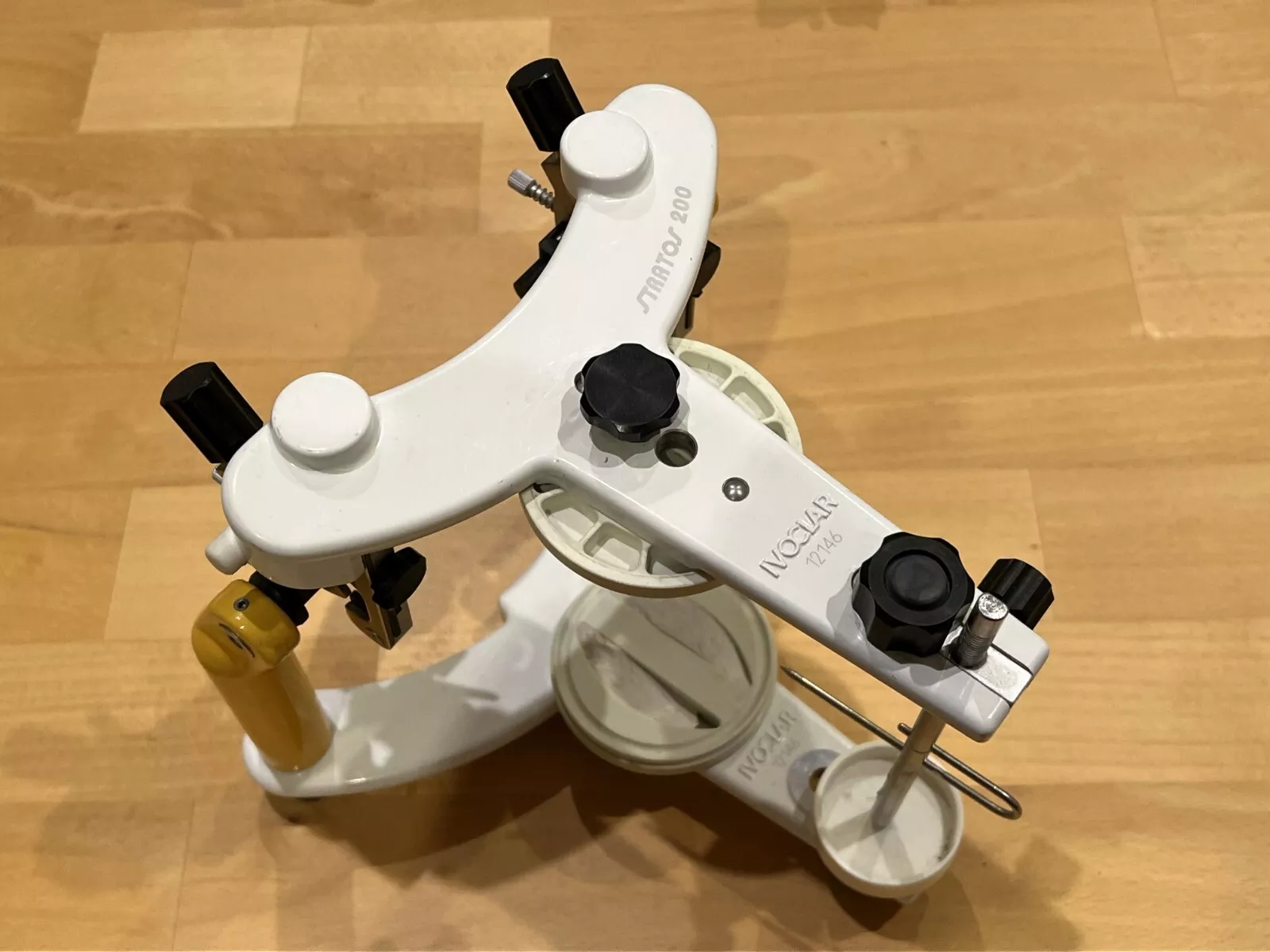 Ivoclar Stratos 200 Artikulator | 324258 Ivoclar Stratos 200 Artikulator | 324258