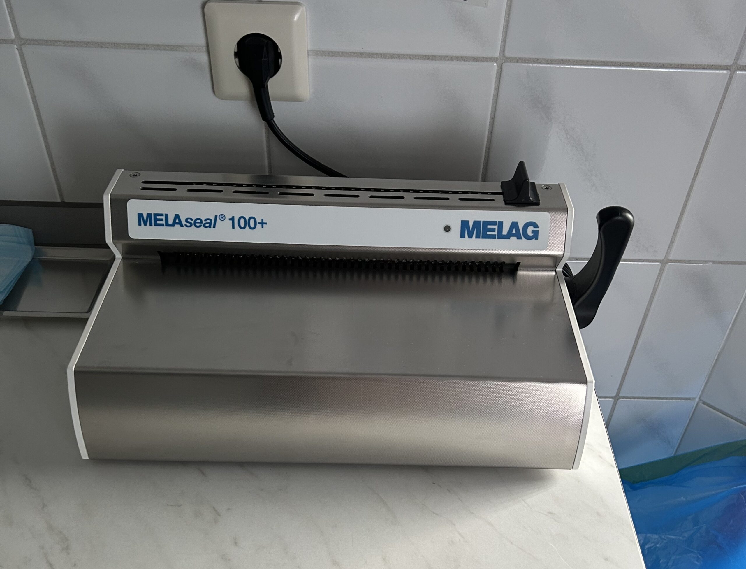 MELAtherm 10 classic, Vacuklav 31B+ und MELAseal 100+ aus einer Praxisauflösung | 327088 MELAtherm 10 classic, Vacuklav 31B+ und MELAseal 100+ aus einer Praxisauflösung | 327088