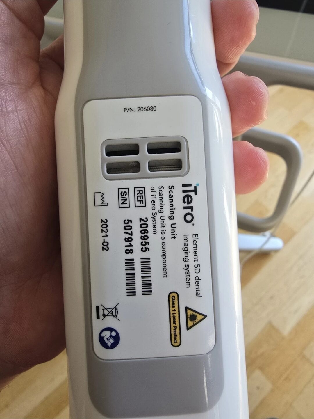 iTero Element 5D Scanner | 2021 | 5D Software | Aktiver Servicevertrag | 325900 iTero Element 5D Scanner | 2021 | 5D Software | Aktiver Servicevertrag | 325900