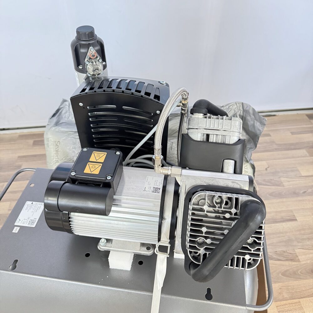 Dürr Dental Duo Kompressor 230V neuwertiger Aussteller | 326377 Dürr Dental Duo Kompressor 230V neuwertiger Aussteller | 326377