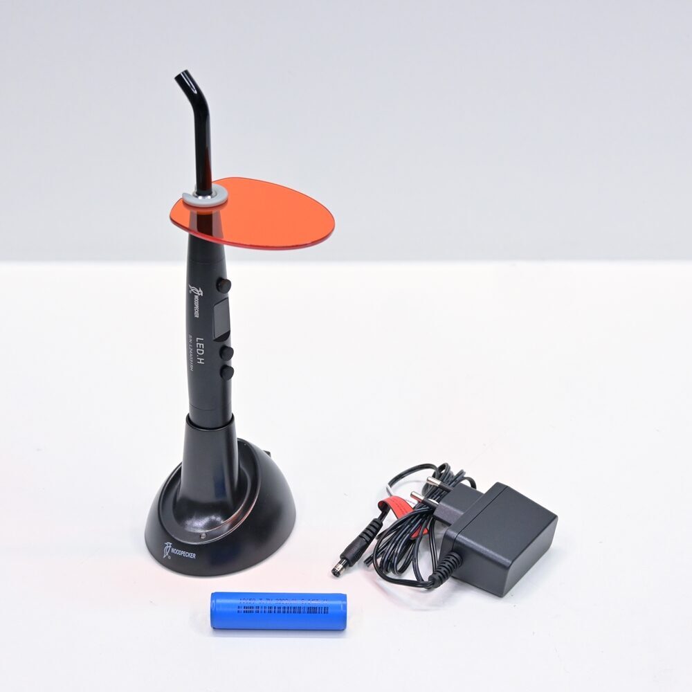 Woodpecker LED.H Ortho KFO Polymerisationslampe kabellos | 327181 Woodpecker LED.H Ortho KFO Polymerisationslampe kabellos | 327181