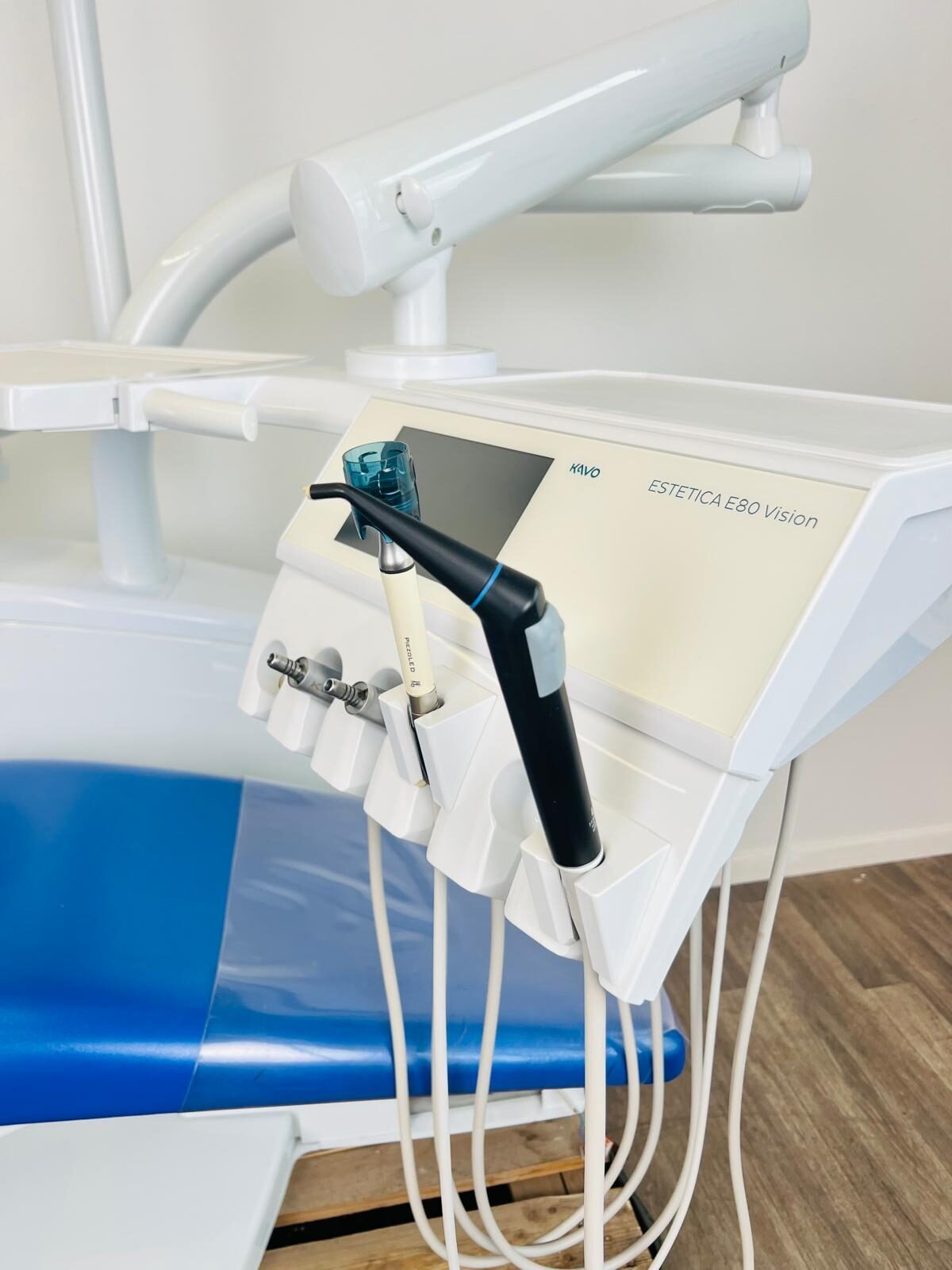 KaVo Estetica E80 Vision T mit Amalgamabscheider | 325889 KaVo Estetica E80 Vision T mit Amalgamabscheider | 325889