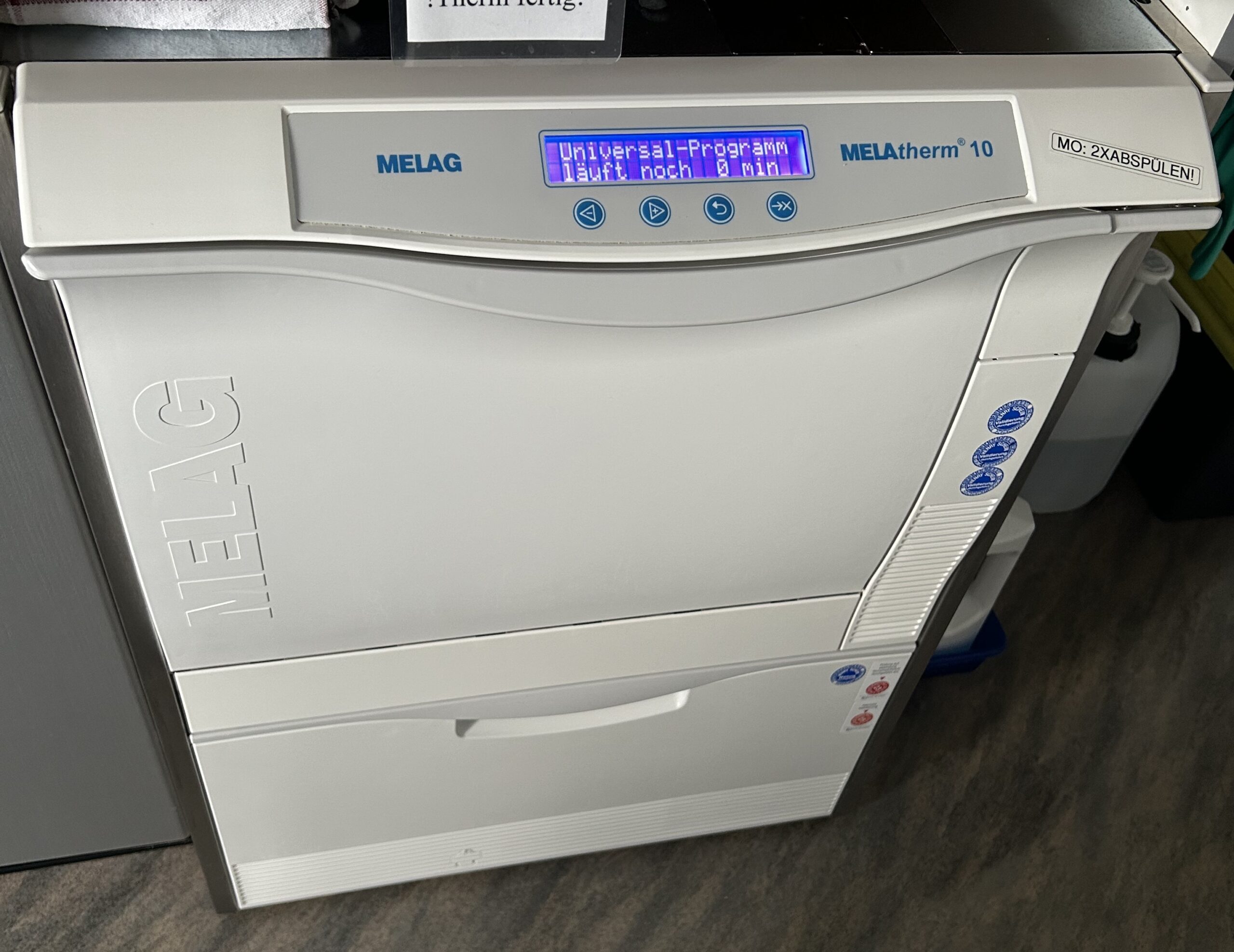 MELAtherm 10 classic, Vacuklav 31B+ und MELAseal 100+ aus einer Praxisauflösung | 327085 MELAtherm 10 classic, Vacuklav 31B+ und MELAseal 100+ aus einer Praxisauflösung | 327085