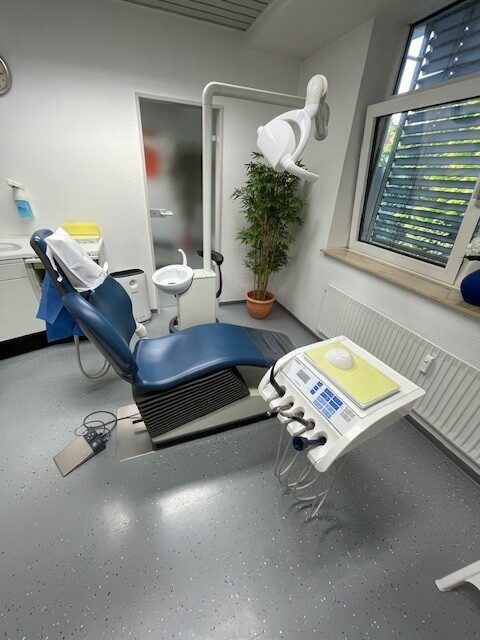 Sirona Behandlungseinheit C4+ mit LEDview gebraucht | 327234 Sirona Behandlungseinheit C4+ mit LEDview gebraucht | 327234