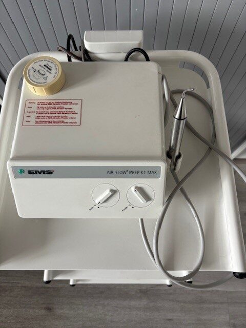 EMS Air-Flow prep K1 Max Pulverstrahlgerät mit Wagen | 328476 EMS Air-Flow prep K1 Max Pulverstrahlgerät mit Wagen | 328476