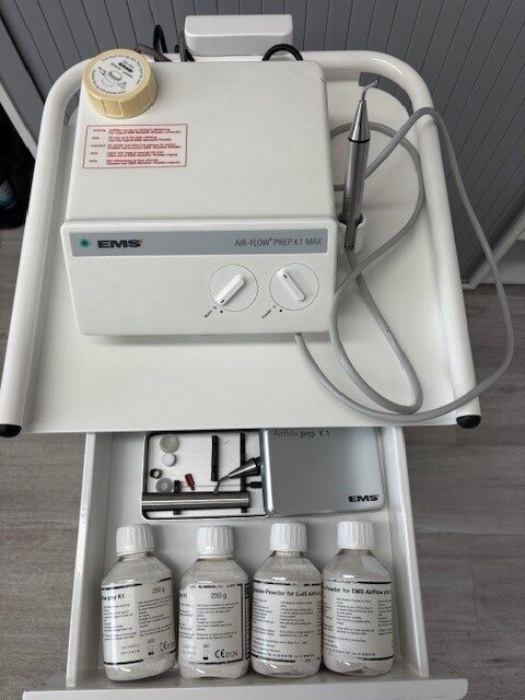 EMS Air-Flow prep K1 Max Pulverstrahlgerät mit Wagen | 328477 EMS Air-Flow prep K1 Max Pulverstrahlgerät mit Wagen | 328477