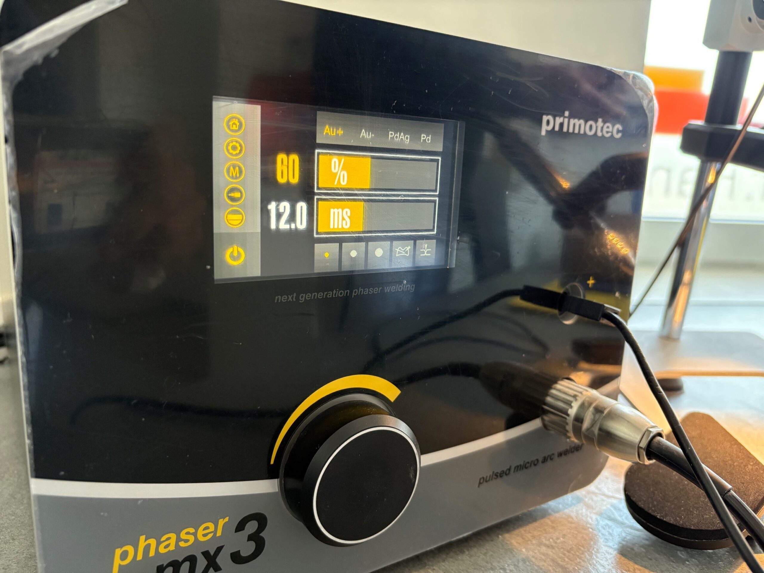 Primotec Phaser mx3 mit feststehendem Mikroskop inkl. Gasanschluss-Set und Fußschalter | 327971 Primotec Phaser mx3 mit feststehendem Mikroskop inkl. Gasanschluss-Set und Fußschalter | 327971