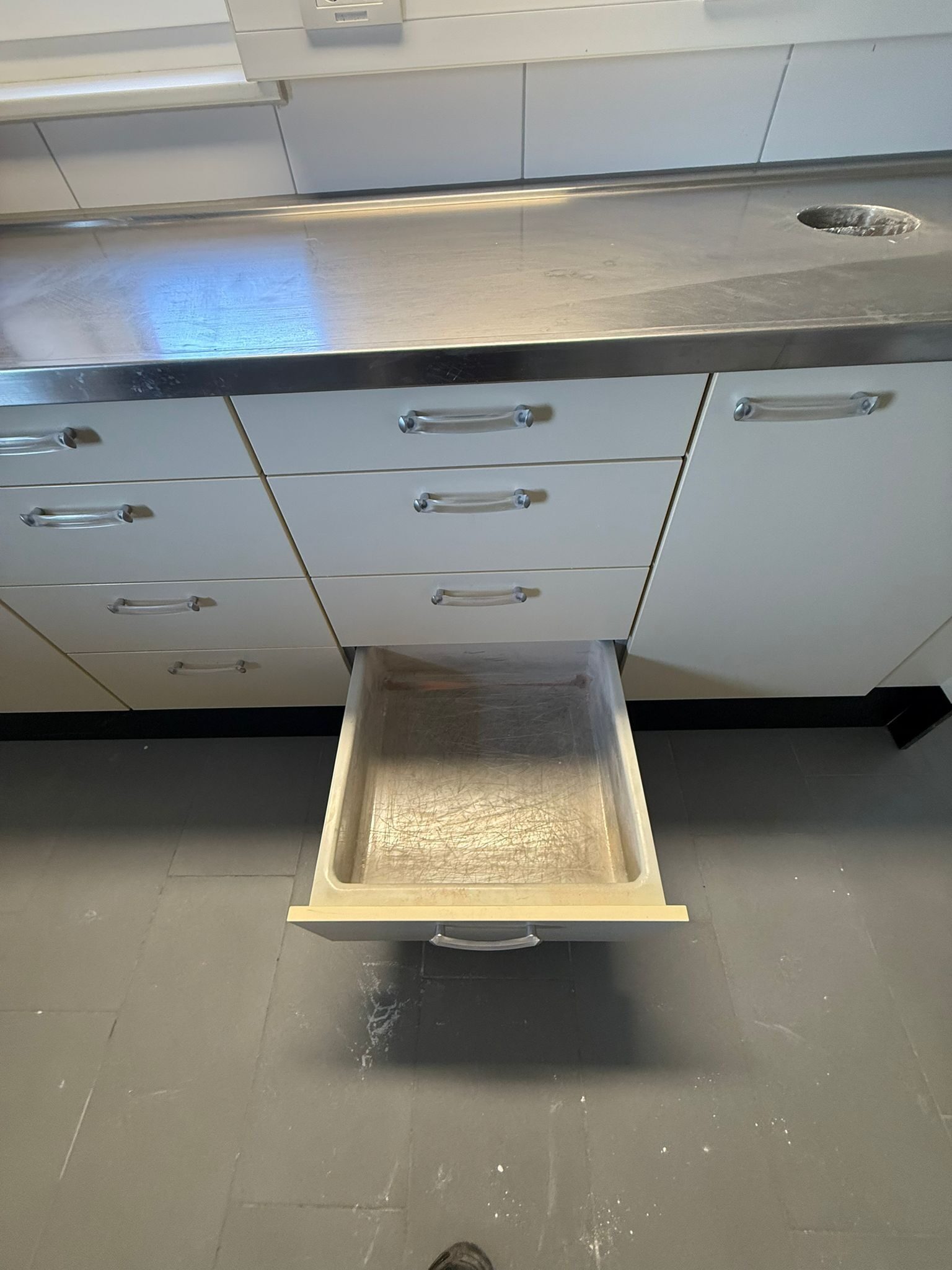 Freuding Arbeitszeile Laborzeile Labortisch Gipszeile Gipstheke Gipsküche | 328073 Freuding Arbeitszeile Laborzeile Labortisch Gipszeile Gipstheke Gipsküche | 328073