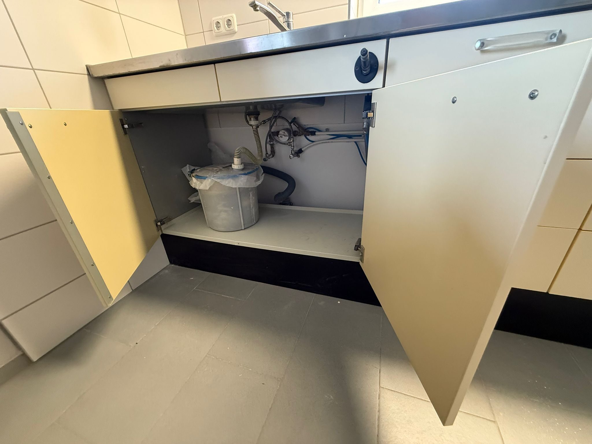 Freuding Arbeitszeile Laborzeile Labortisch Gipszeile Gipstheke Gipsküche | 328076 Freuding Arbeitszeile Laborzeile Labortisch Gipszeile Gipstheke Gipsküche | 328076