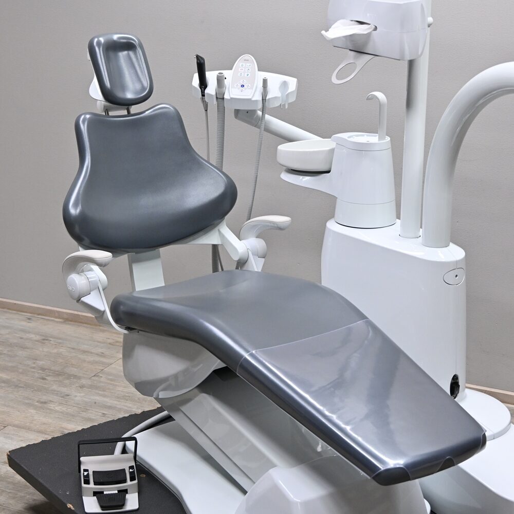 Kavo Primus 1058 Life TM Behandlungseinheit Trockenabsaugung | 329133 Kavo Primus 1058 Life TM Behandlungseinheit Trockenabsaugung | 329133