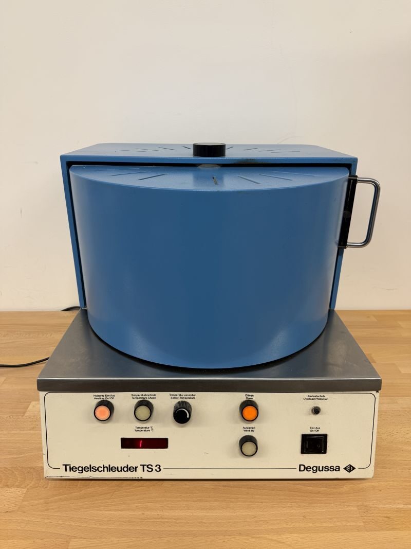 Degussa Tiegelschleuder TS 3 Gieß-Schleuder für Dentallegierungen inkl.Heizung | 329096 Degussa Tiegelschleuder TS 3 Gieß-Schleuder für Dentallegierungen inkl.Heizung | 329096