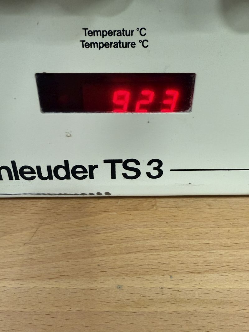 Degussa Tiegelschleuder TS 3 Gieß-Schleuder für Dentallegierungen inkl.Heizung | 329099 Degussa Tiegelschleuder TS 3 Gieß-Schleuder für Dentallegierungen inkl.Heizung | 329099