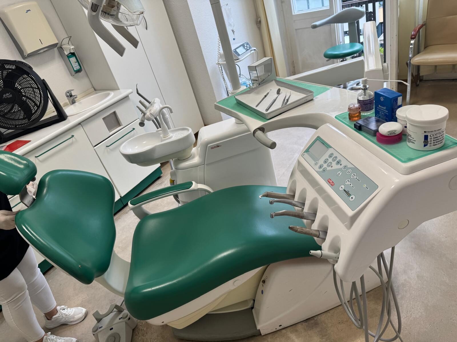 5 Stück Anthos A6 Plus International Dentaleinheiten | 328546 5 Stück Anthos A6 Plus International Dentaleinheiten | 328546
