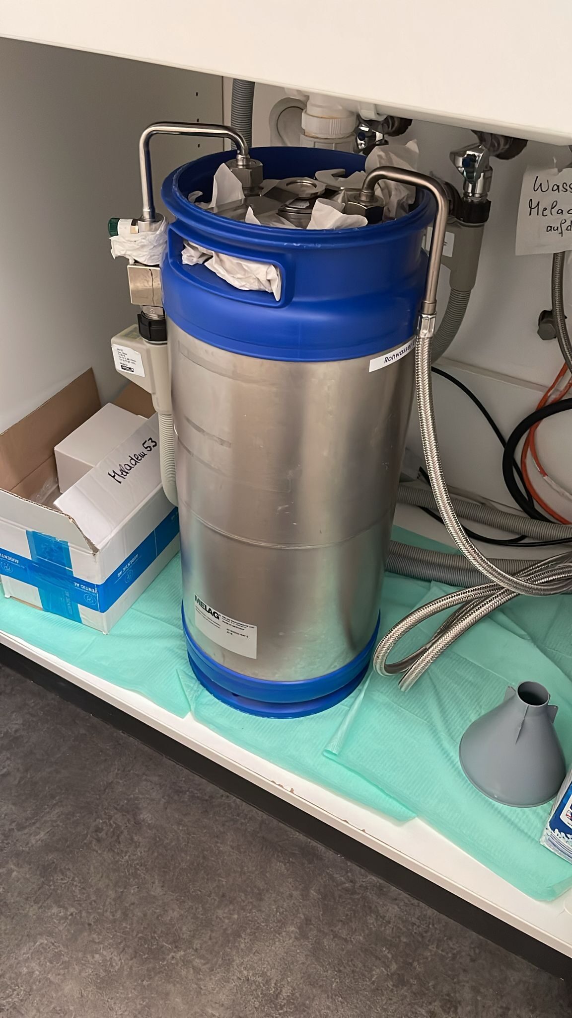 Careclace 618, MELAtherm 10 classic, MELAdem 53 und MELAseal 200 Austattung Steri – Raum komplett | 330062 Careclace 618, MELAtherm 10 classic, MELAdem 53 und MELAseal 200 Austattung Steri – Raum komplett | 330062