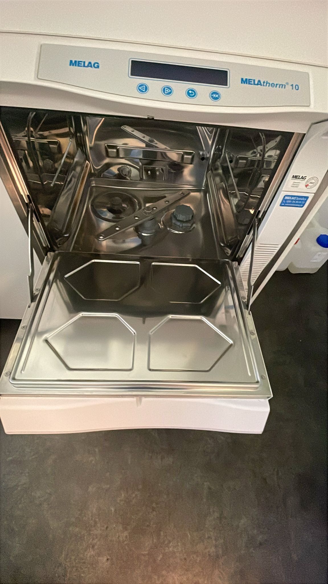 Careclace 618, MELAtherm 10 classic, MELAdem 53 und MELAseal 200 Austattung Steri – Raum komplett | 330065 Careclace 618, MELAtherm 10 classic, MELAdem 53 und MELAseal 200 Austattung Steri – Raum komplett | 330065