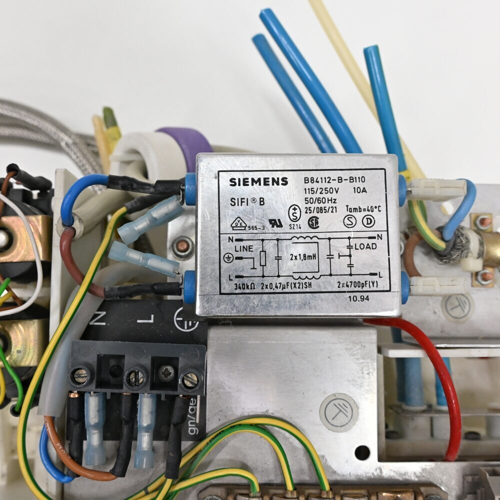 SIEMENS Sirona & E Filter Wassereingang Lufteingang Anschlußblock Wasserblock & ohne Platine/ Gebraucht | 329771 SIEMENS Sirona & E Filter Wassereingang Lufteingang Anschlußblock Wasserblock & ohne Platine/ Gebraucht | 329771