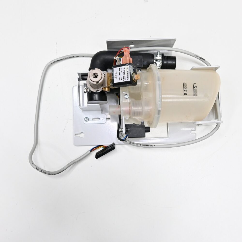 Kavo Bausatz externe Nassabsaugung für E50 E70 E80 1058 1063 1065 1066 1078 1080 / Gebraucht | 329897 Kavo Bausatz externe Nassabsaugung für E50 E70 E80 1058 1063 1065 1066 1078 1080 / Gebraucht | 329897