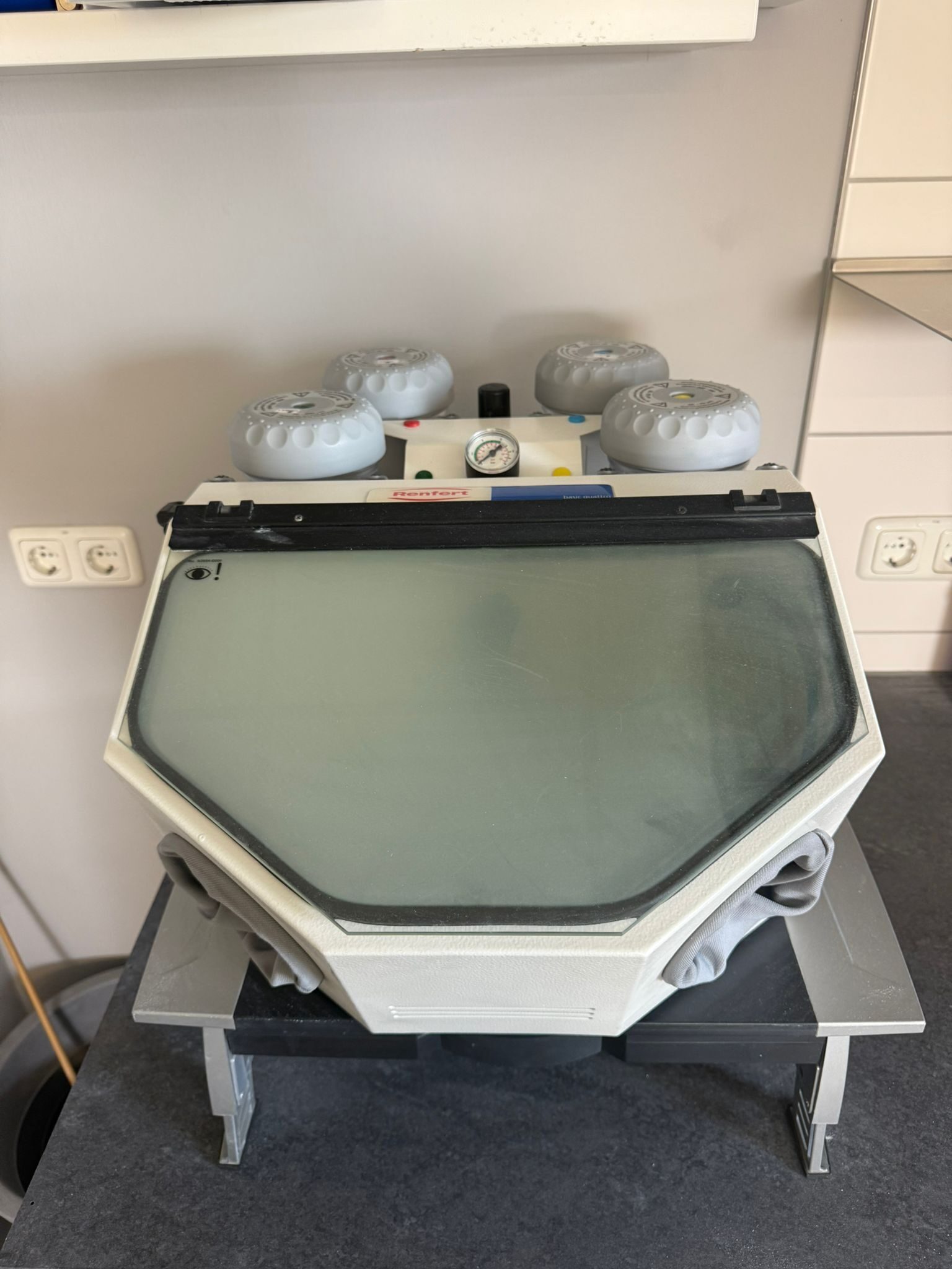Renfert Basic Quattro 4-Kammer Sandstrahler Labor Dental Technicker | 331335 Renfert Basic Quattro 4-Kammer Sandstrahler Labor Dental Technicker | 331335