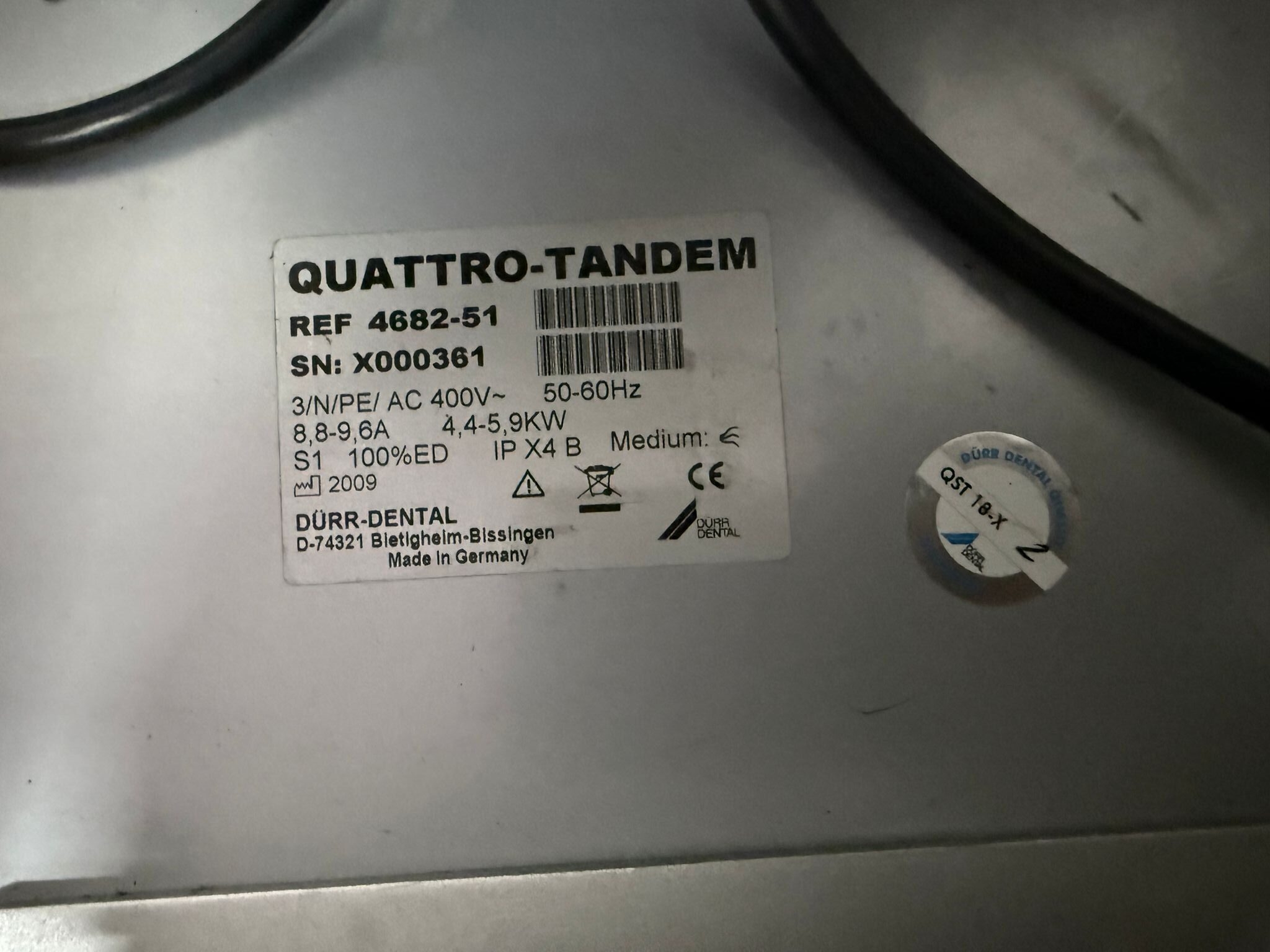 Dürr Dental Quattro Tandem Kompressor 4682-51 Silver Airline 8 Zylinder Membrantrocknung | 331253 Dürr Dental Quattro Tandem Kompressor 4682-51 Silver Airline 8 Zylinder Membrantrocknung | 331253