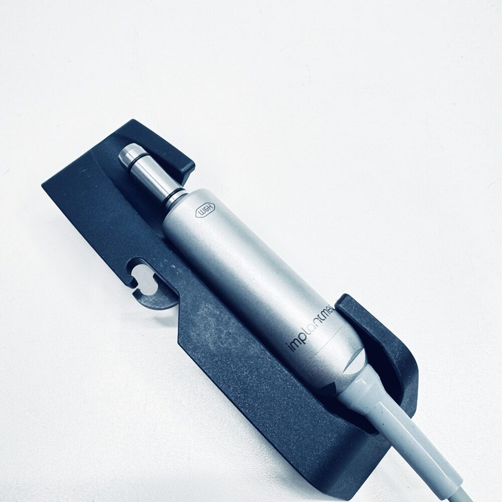 W&H Implantmed SI-923 Chirurgiemotor mit Winkelstück | 330753 W&H Implantmed SI-923 Chirurgiemotor mit Winkelstück | 330753