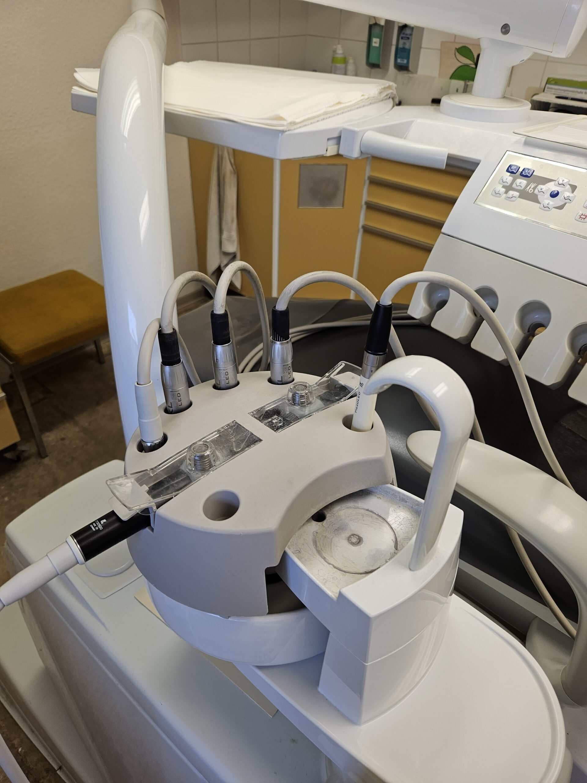 KaVo Estetica E70 T Behandlungseinheit | 330894 KaVo Estetica E70 T Behandlungseinheit | 330894