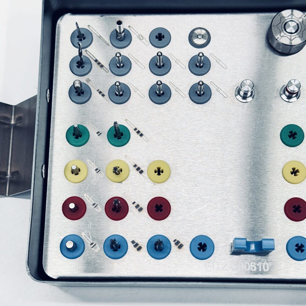 OT Medical Fit² OP Chirurgie Tray mit Inhalt gebraucht | 331563 OT Medical Fit² OP Chirurgie Tray mit Inhalt gebraucht | 331563