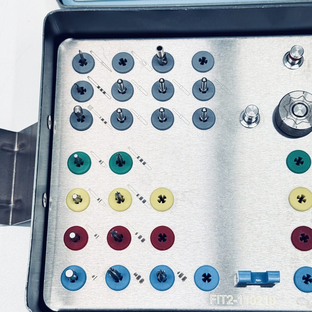 OT Medical Fit² OP Chirurgie Tray mit Inhalt gebraucht | 331571 OT Medical Fit² OP Chirurgie Tray mit Inhalt gebraucht | 331571