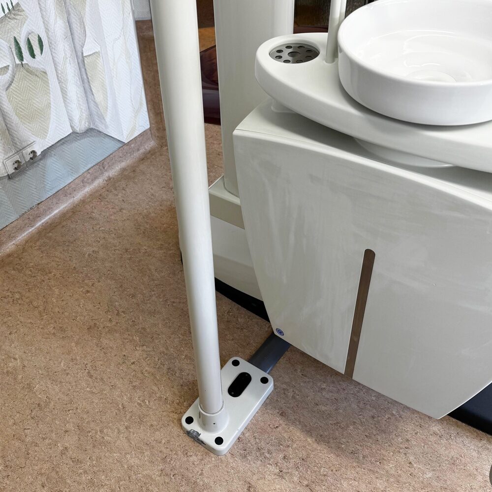 Ultradent U1500 Behandlungseinheit mit Trockenabsaugung Baujahr 2008 | 331328 Ultradent U1500 Behandlungseinheit mit Trockenabsaugung Baujahr 2008 | 331328