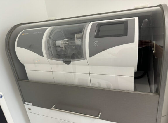 MC XL Sirona top Zustand, original Schrank | 330804