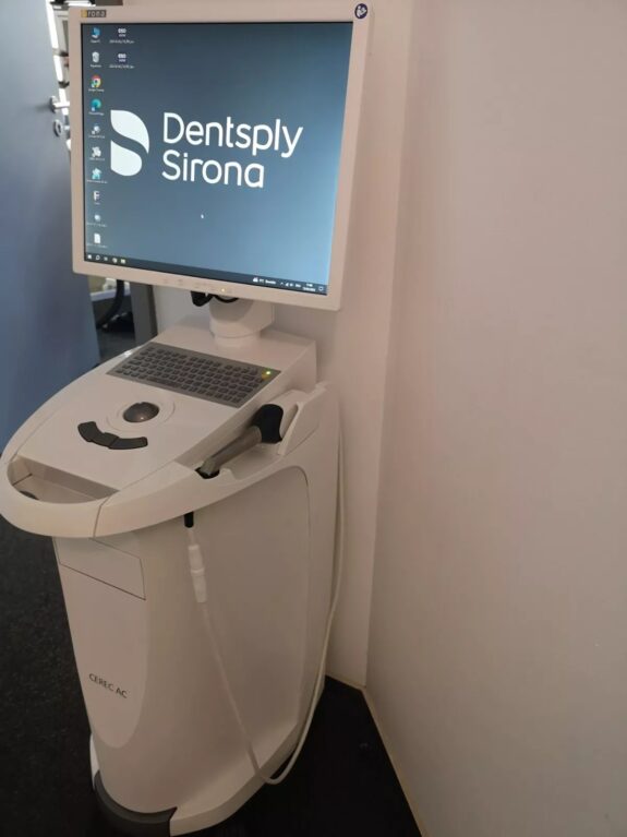 Dentsply Sirona Omnicam Intraoralscanner 3D Scanner CAD / CAM | 330511