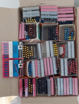 Konvolut an verschiedensten Größen und Formen v. Hedströmfeilen, Reamern und Extirpationsnadeln, Handinstrumente Konvolut an verschiedensten Größen und Formen v. Hedströmfeilen, Reamern und Extirpationsnadeln, Handinstrumente