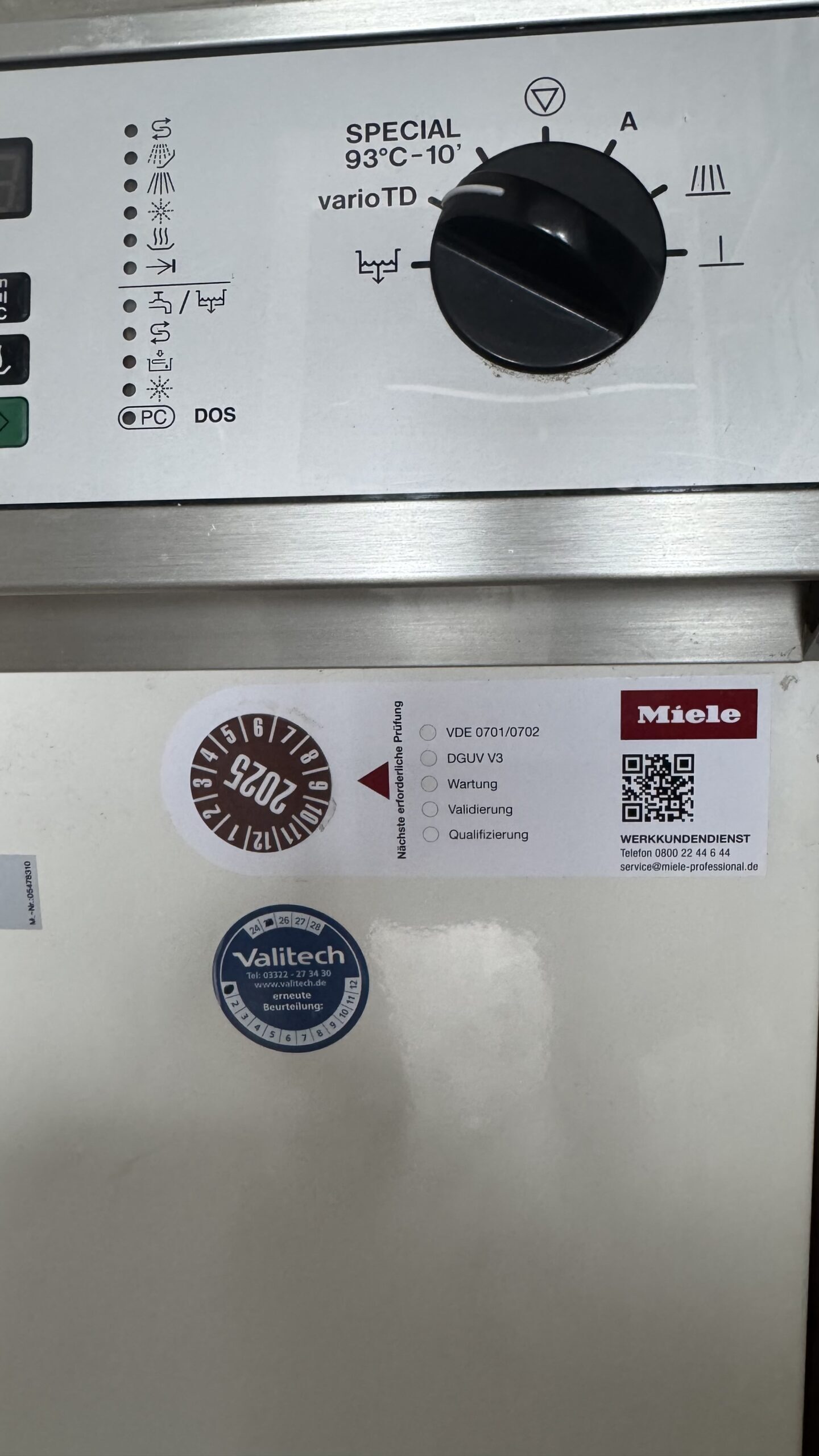 Thermodesinfektor Miele G7881 mit Dosieranlage und Wasseraufbereiter G7985 | 332298 Thermodesinfektor Miele G7881 mit Dosieranlage und Wasseraufbereiter G7985 | 332298