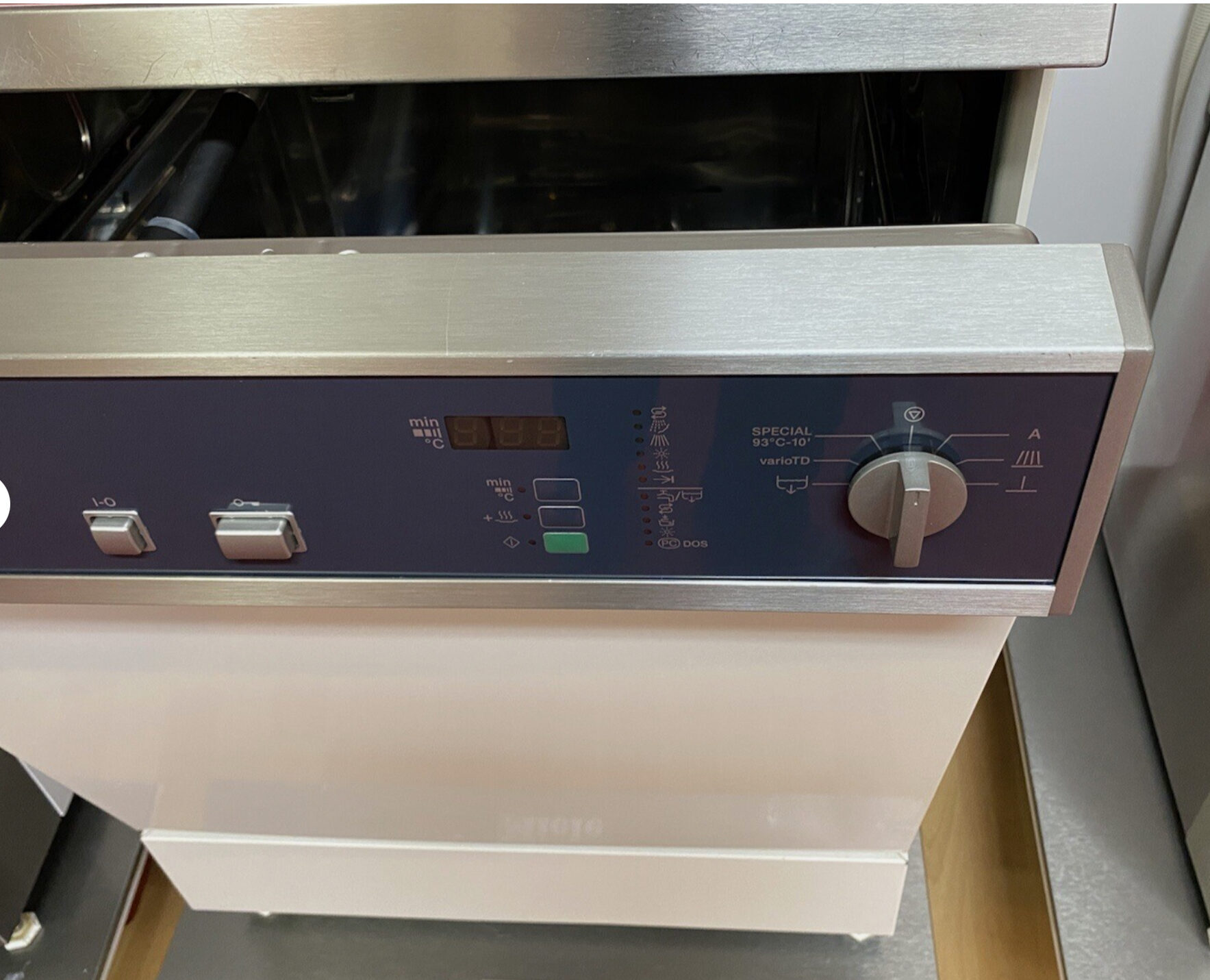 Miele G 7881 Thermodesinfektor Dental Gynäkologie Chirurgie Arztpraxis HNO | 332088 Miele G 7881 Thermodesinfektor Dental Gynäkologie Chirurgie Arztpraxis HNO | 332088