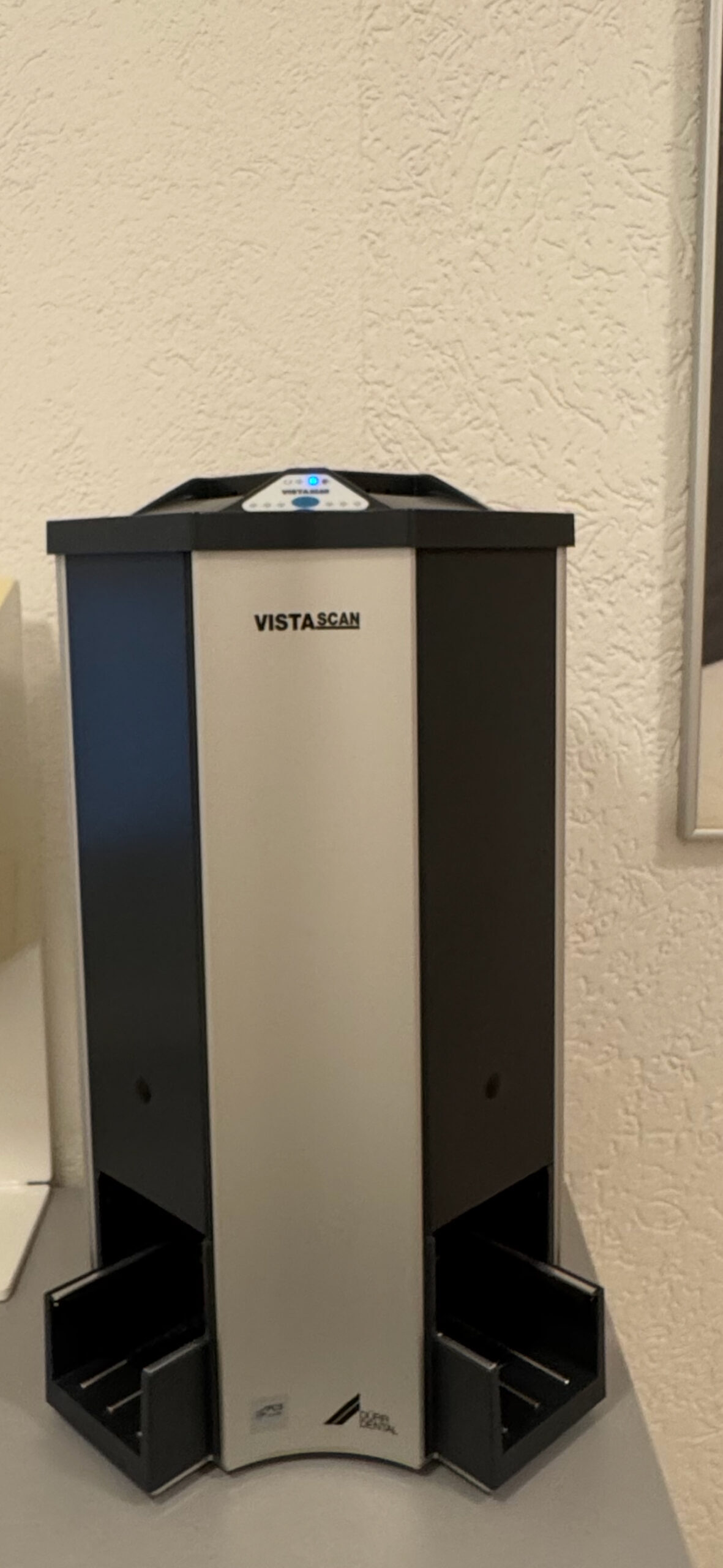 DÜRR VistaScan Perio Speicherfolienscanner (zwei Einzüge) | 331770 DÜRR VistaScan Perio Speicherfolienscanner (zwei Einzüge) | 331770