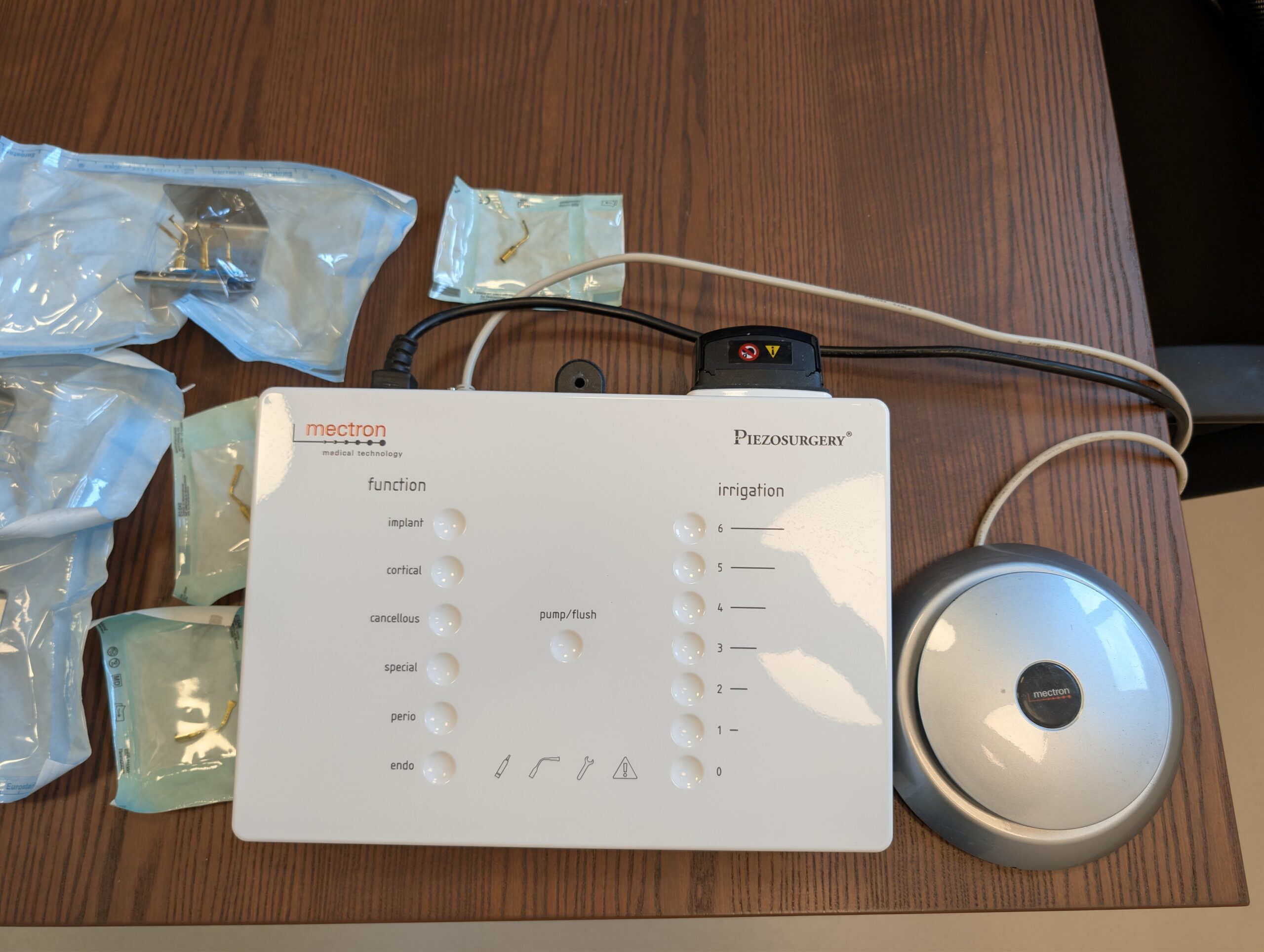 Mectron Piezosurgery White (ohne Handstück) | 332976 Mectron Piezosurgery White (ohne Handstück) | 332976