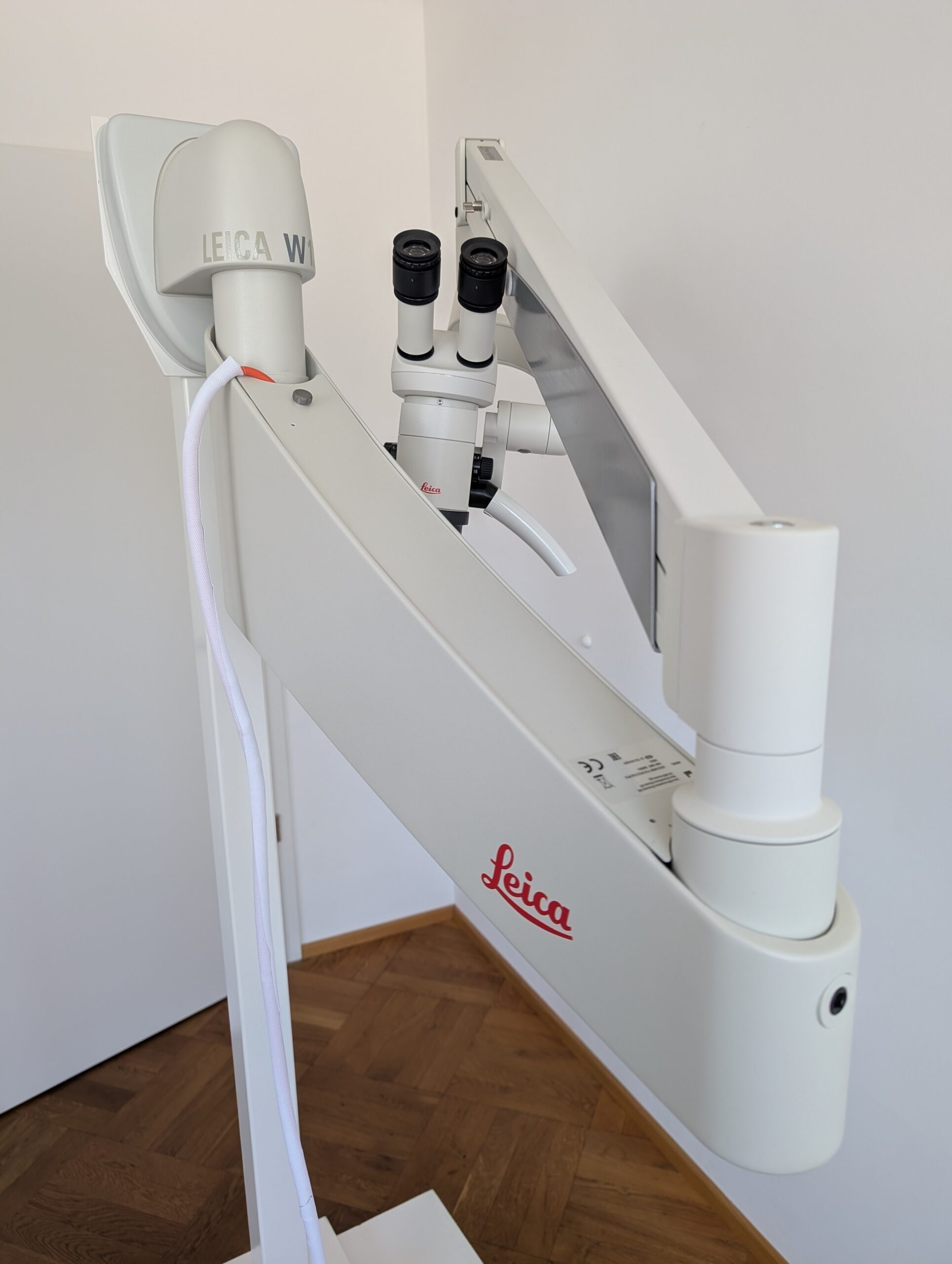 Dentalmikroskop Leica M320 Value Package Wand-/Decken-/Centro | 331659 Dentalmikroskop Leica M320 Value Package Wand-/Decken-/Centro | 331659