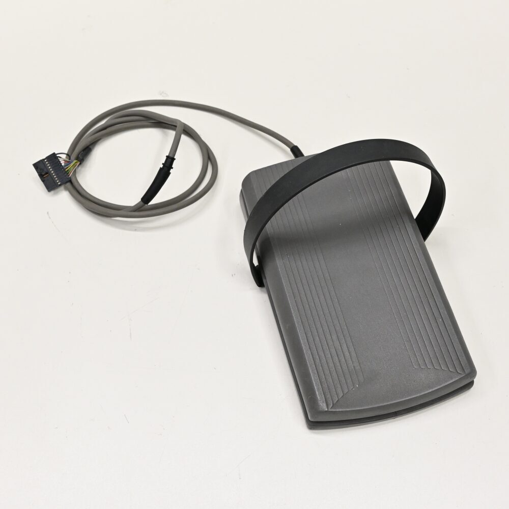 Siemens Sirona C1 C2 C3 C4 Fußanlasser C-Serie Fußschalter X1, gebraucht | 332499 Siemens Sirona C1 C2 C3 C4 Fußanlasser C-Serie Fußschalter X1, gebraucht | 332499