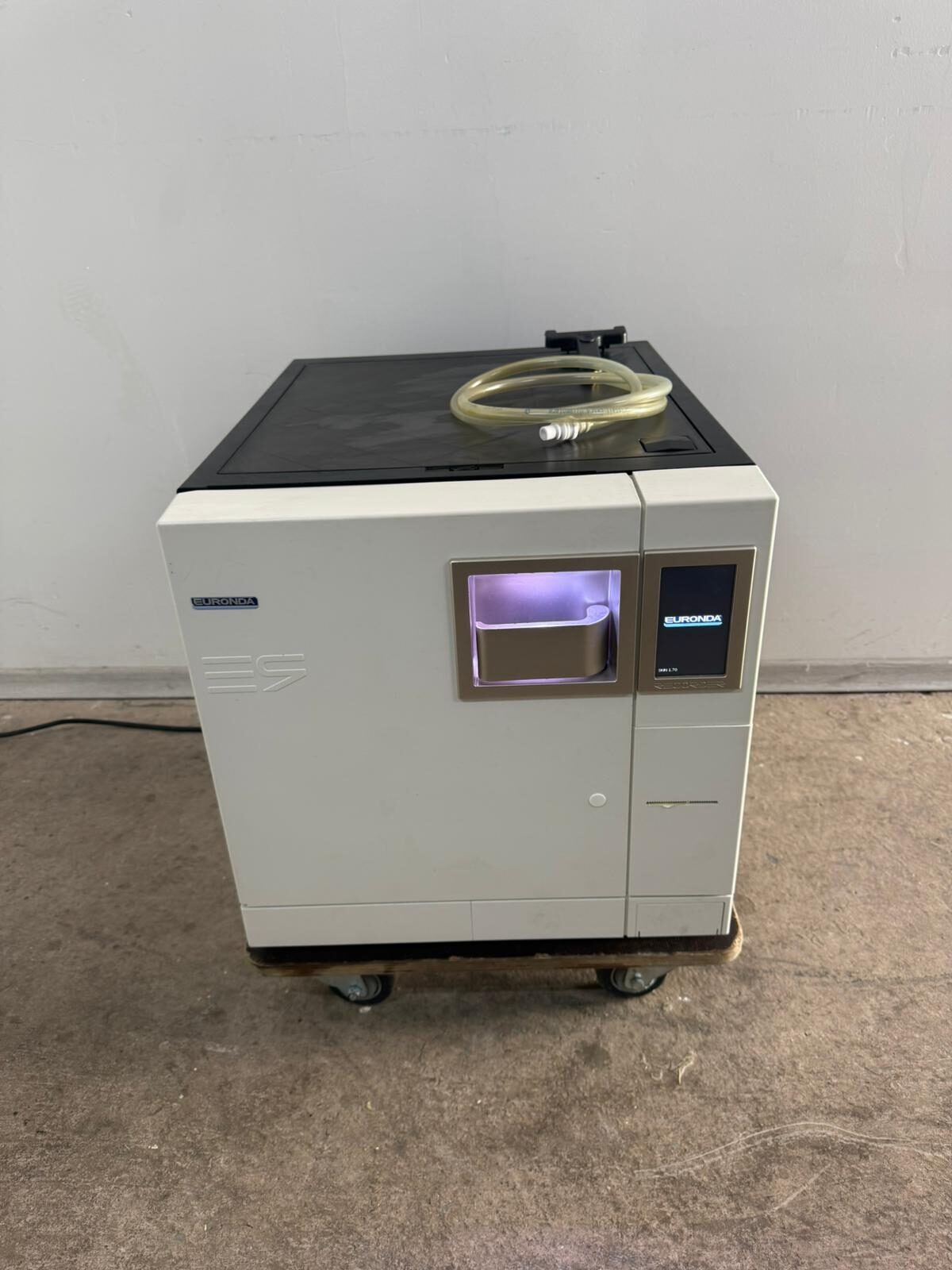 EURONDA Autoklav E9 Recorder Sterilisator, Autoclave Stand Alone mit Zubehör | 333940 EURONDA Autoklav E9 Recorder Sterilisator, Autoclave Stand Alone mit Zubehör | 333940