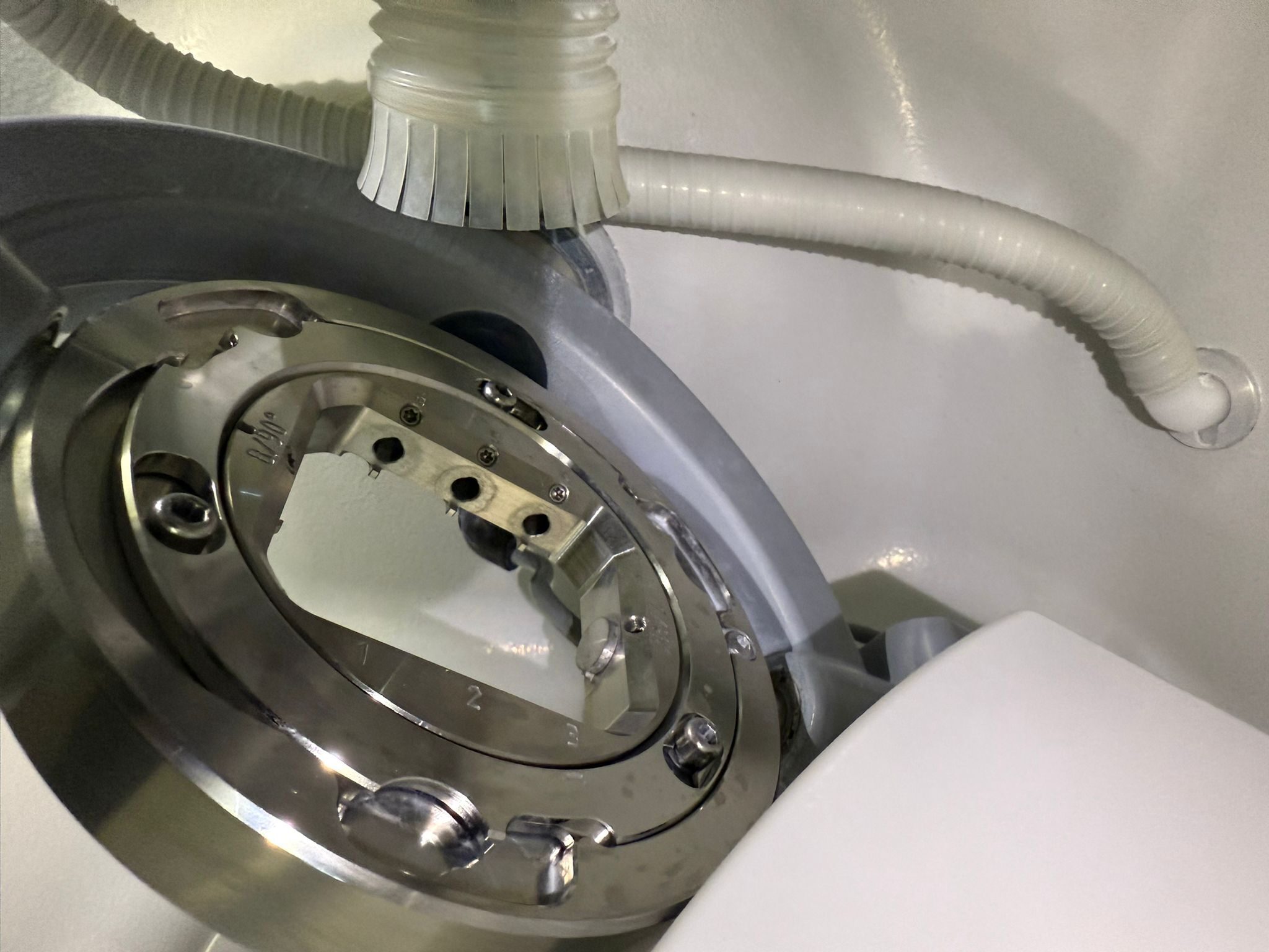 Dentsply Sirona inLab MC X5 Fräseinheit / Absaugung / In Lab CAM SW 20 Lizenz | 334499 Dentsply Sirona inLab MC X5 Fräseinheit / Absaugung / In Lab CAM SW 20 Lizenz | 334499